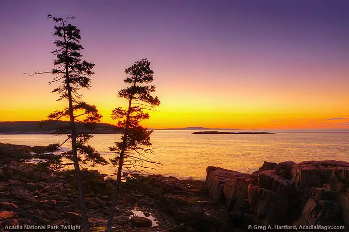Twilight before the dawn at Thunder Hole in Acadia Park