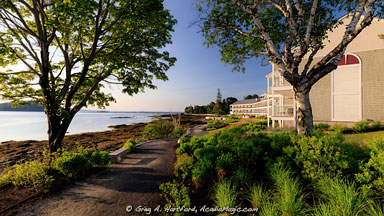 Bar Harbor Shore Path looking south