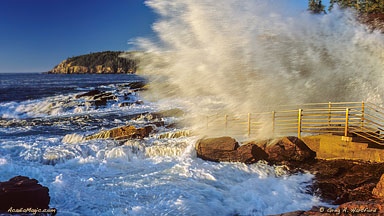 Large crashing wave at Thunder Hole in Acadia