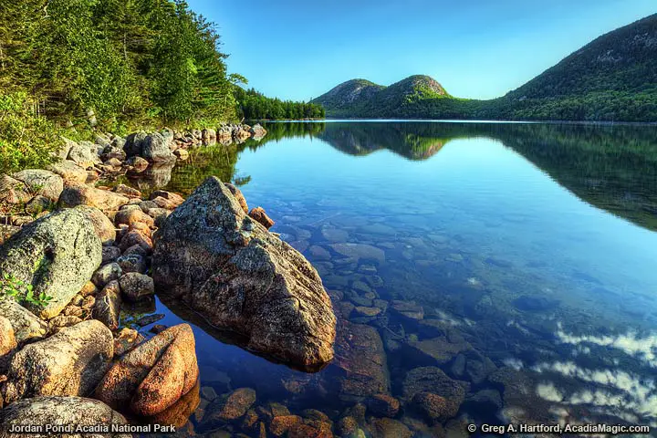 A view of Jordan Pond and The Bubbles in Acadia National Park